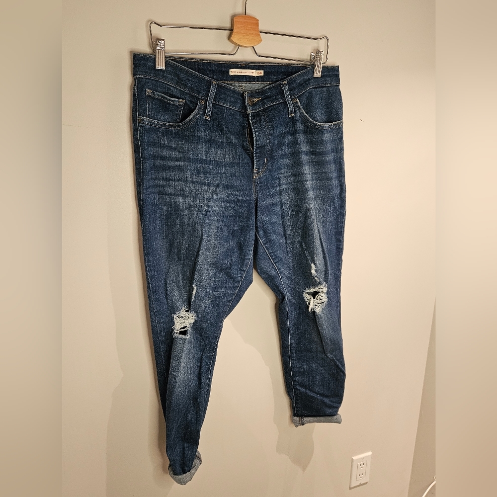 Ladies Levi Jeans 16w